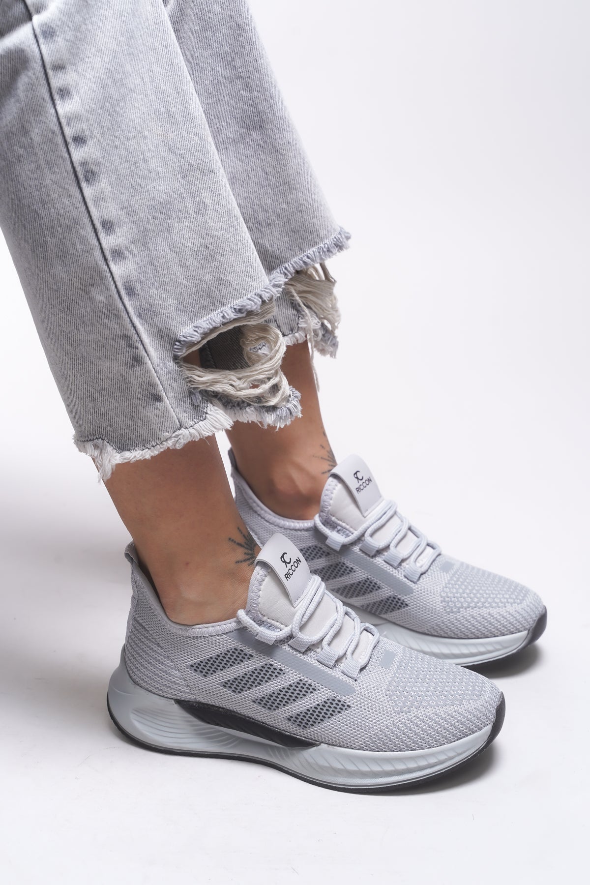 Boy Uzatan Gizli Topuklu Gri Unisex Spor Ayakkabı