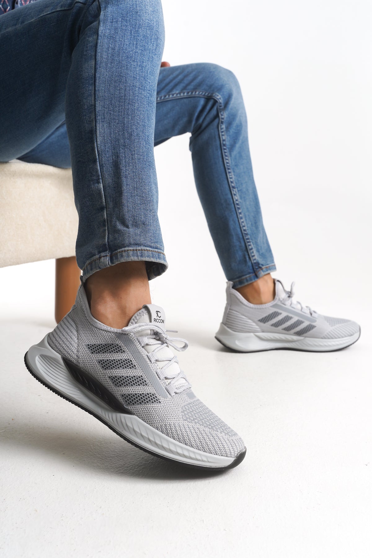 Boy Uzatan Gizli Topuklu Gri Unisex Spor Ayakkabı