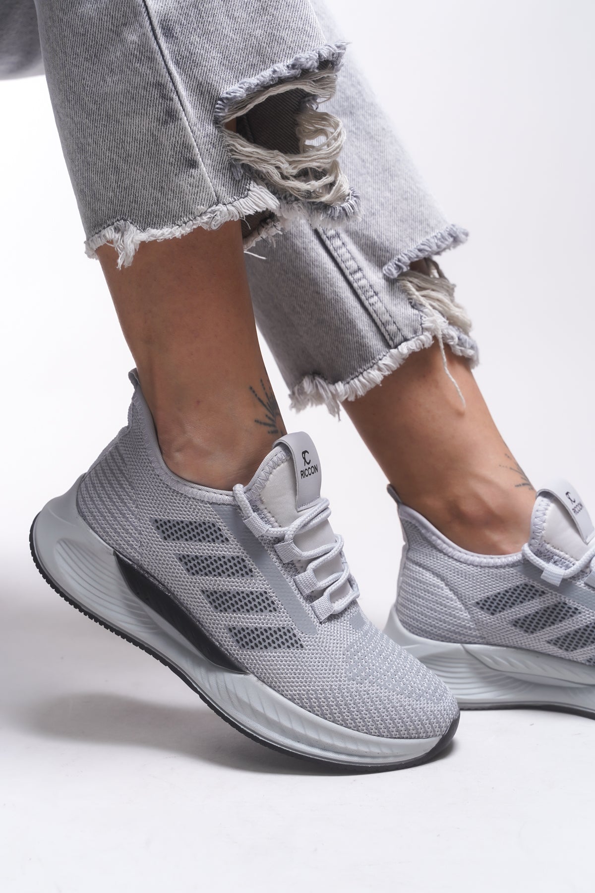 Boy Uzatan Gizli Topuklu Gri Unisex Spor Ayakkabı